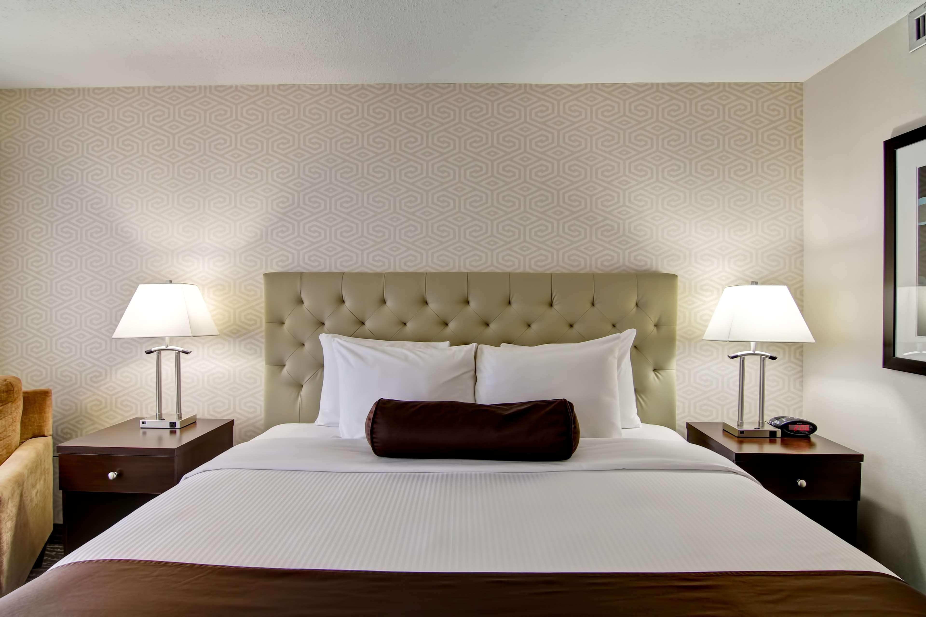 אדמונטון Best Western Cedar Park Inn מראה חיצוני תמונה