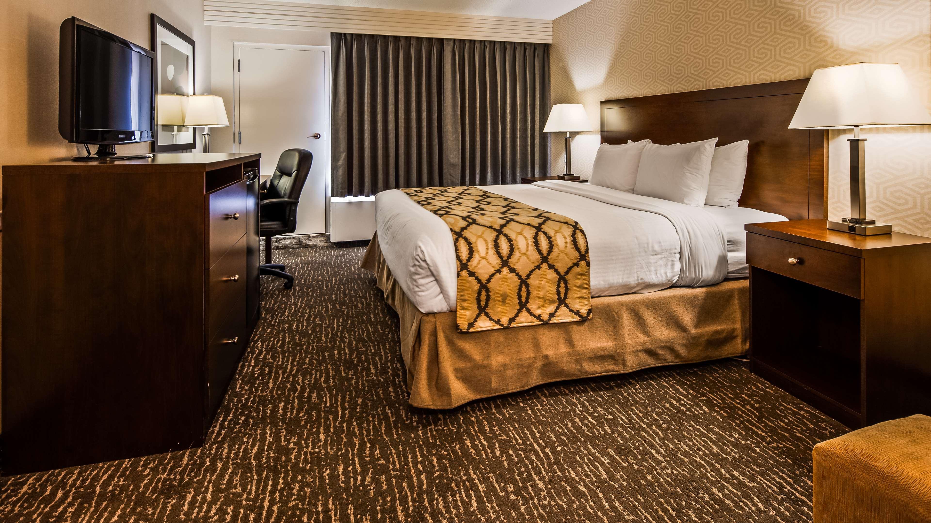 אדמונטון Best Western Cedar Park Inn מראה חיצוני תמונה