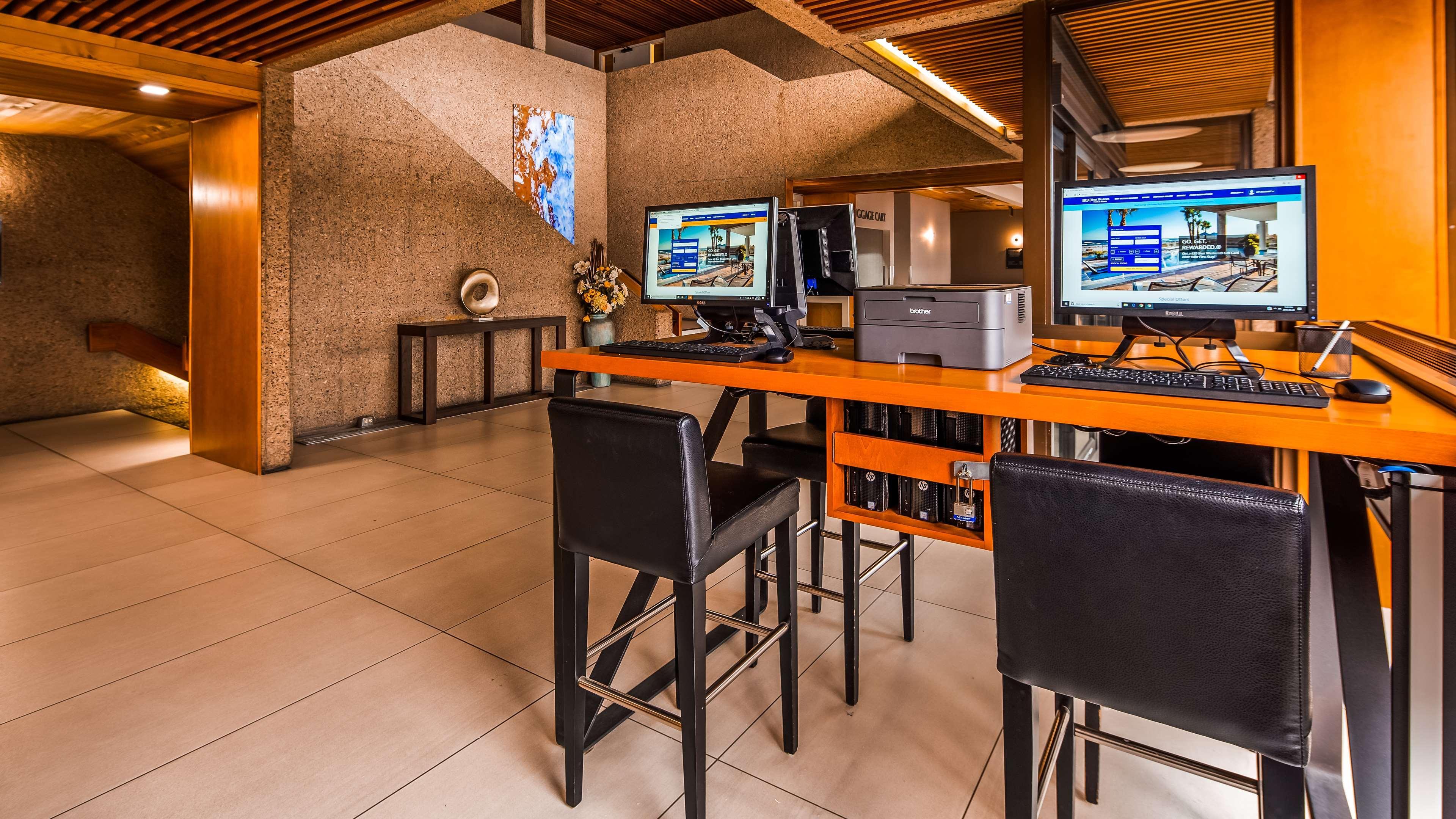 אדמונטון Best Western Cedar Park Inn מראה חיצוני תמונה