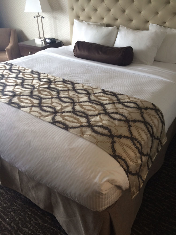אדמונטון Best Western Cedar Park Inn מראה חיצוני תמונה