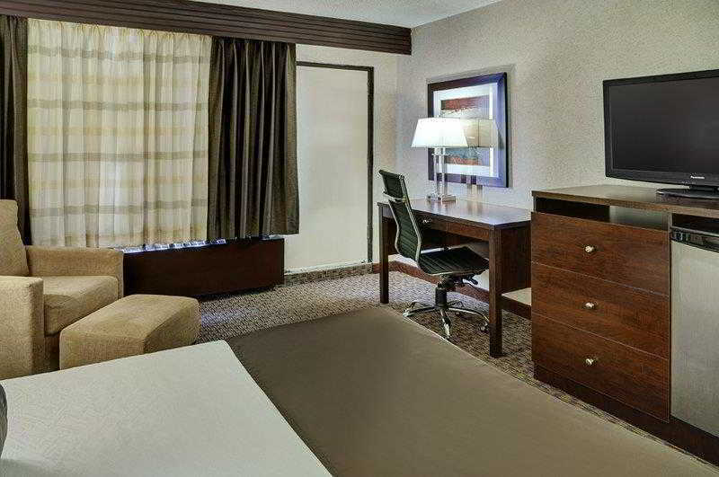 אדמונטון Best Western Cedar Park Inn מראה חיצוני תמונה