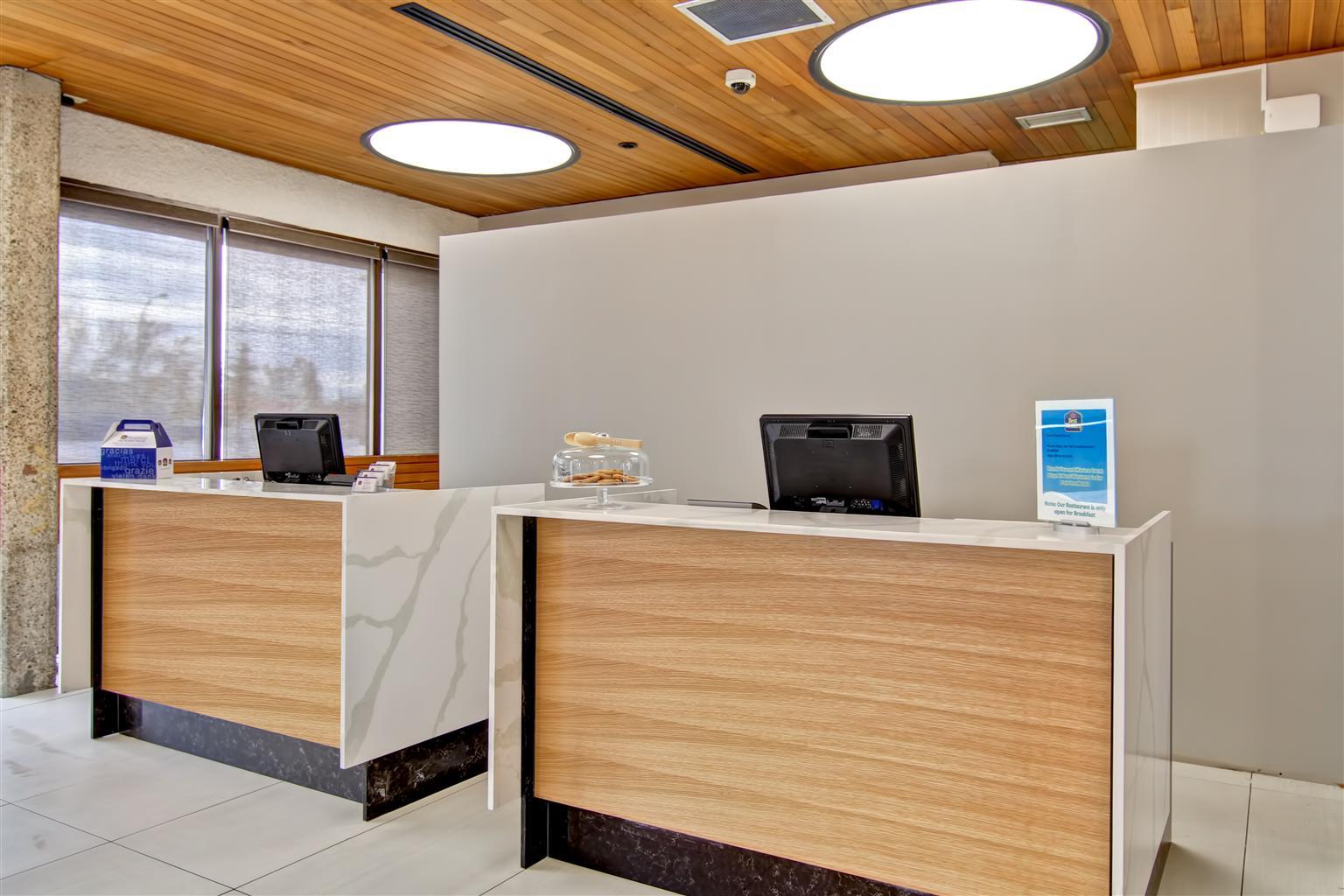 אדמונטון Best Western Cedar Park Inn מראה חיצוני תמונה
