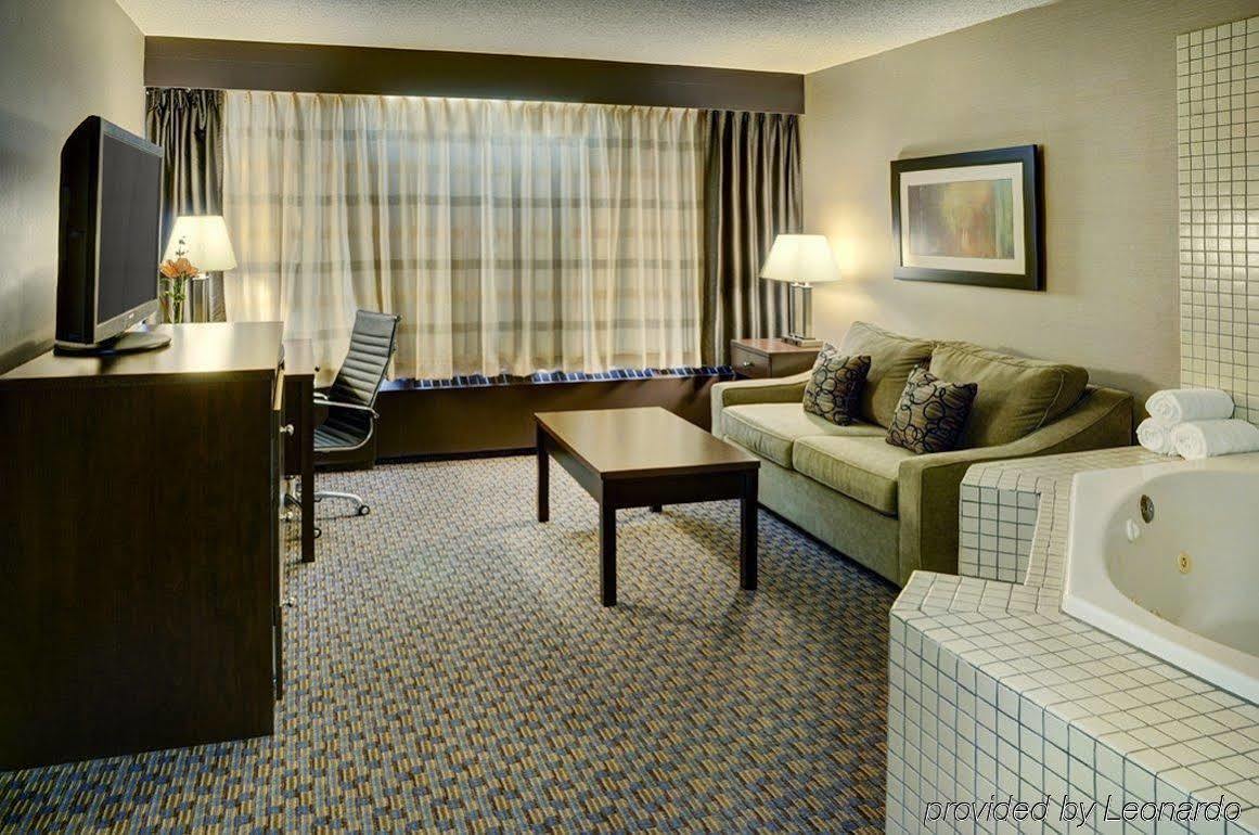אדמונטון Best Western Cedar Park Inn מראה חיצוני תמונה